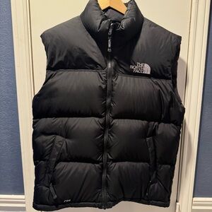 The North Face Men's Black Puffer Vest